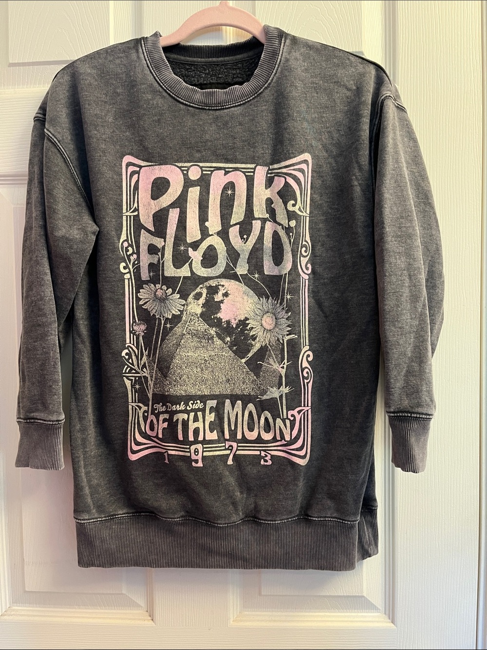 Pink Floyd Women’s Pullover Sweatshirt in Charcoal with Pink Graphic Large